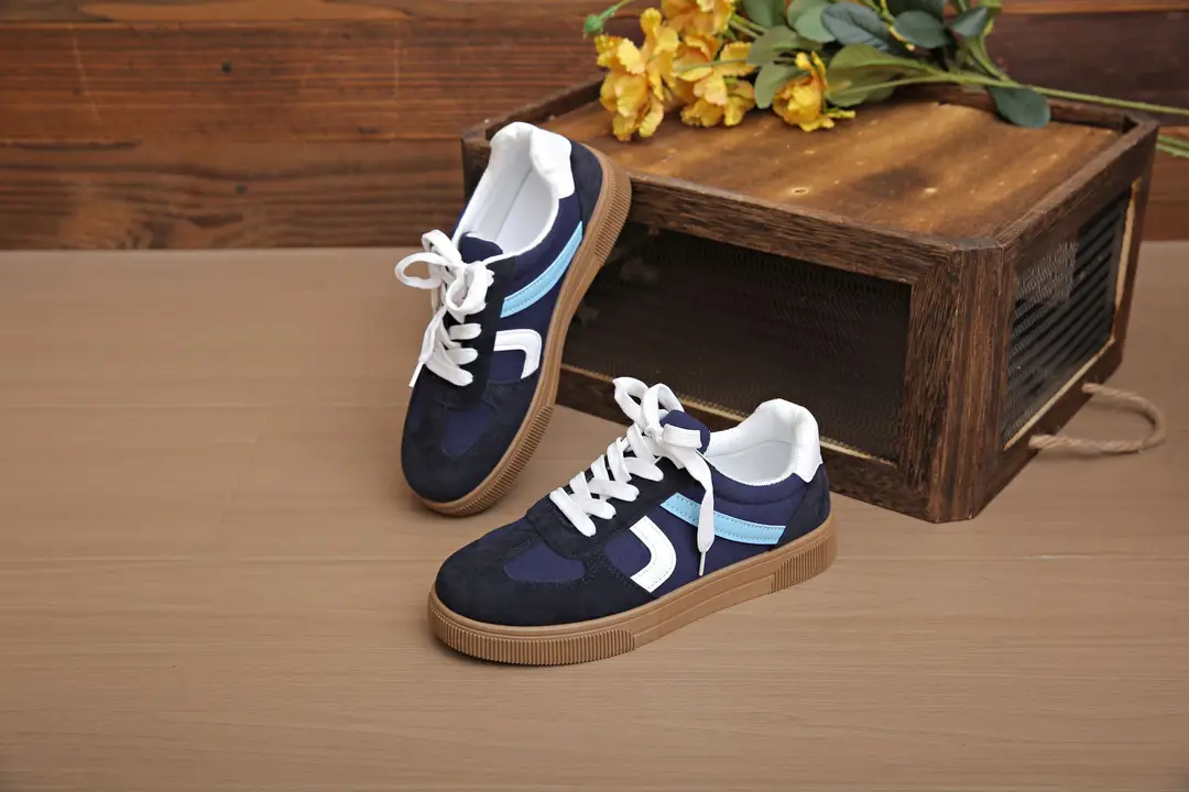 2026 New Style Women's White Sneakers, Flat, Lightweight, Breathable, Versatile, Fashionable Casual Shoes, Simple Style Sports Shoes — feature 13