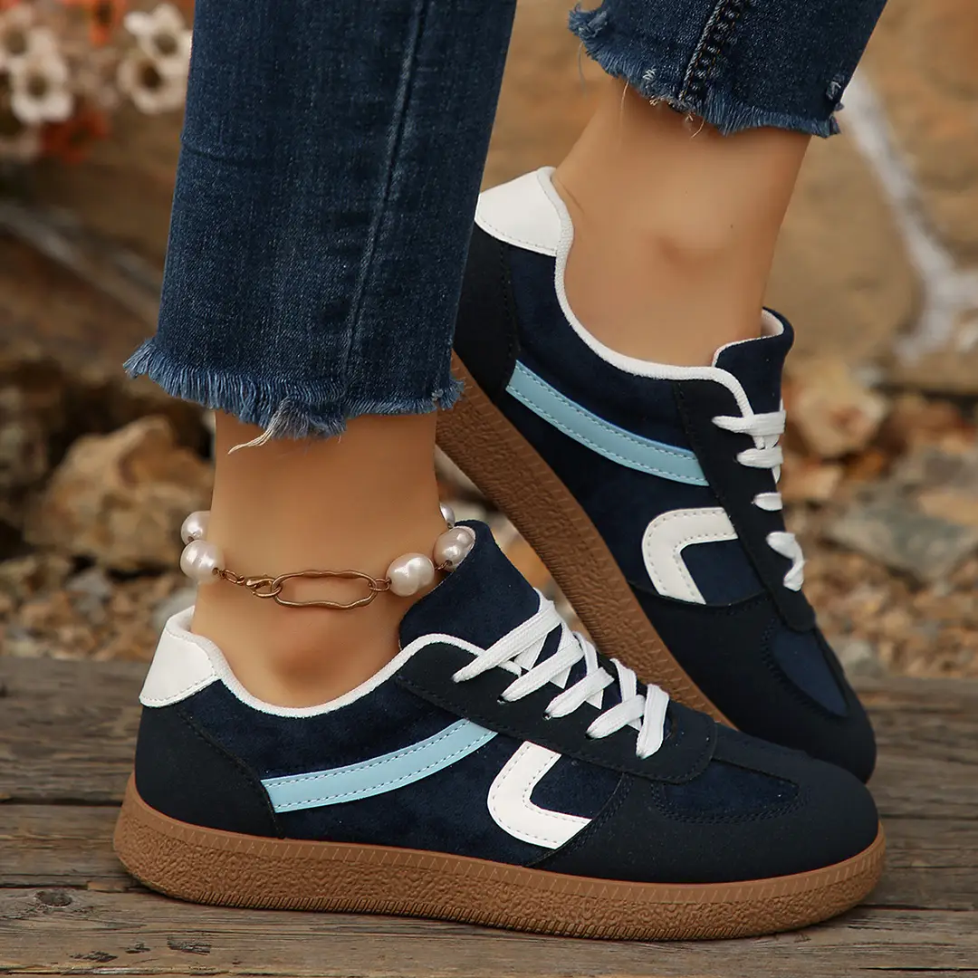 2026 New Style Women's White Sneakers, Flat, Lightweight, Breathable, Versatile, Fashionable Casual Shoes, Simple Style Sports Shoes - Image 4