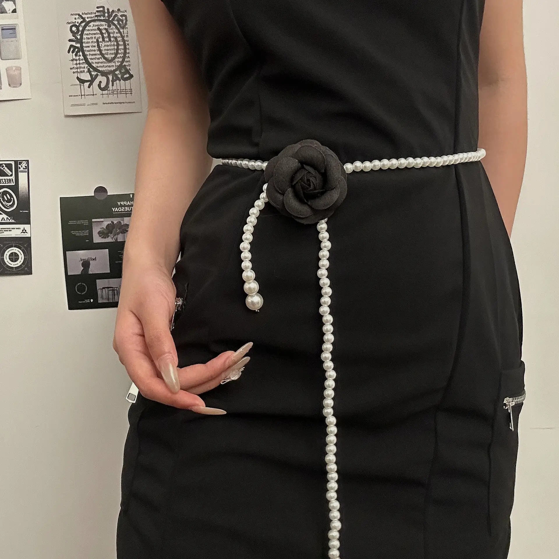 Black Pearl Flower Waist Belt for Women - Image 3