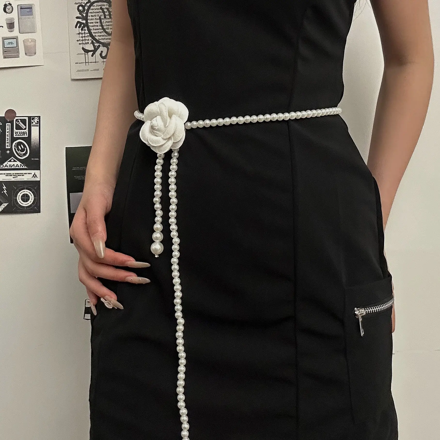 Black Pearl Flower Waist Belt for Women - Image 4