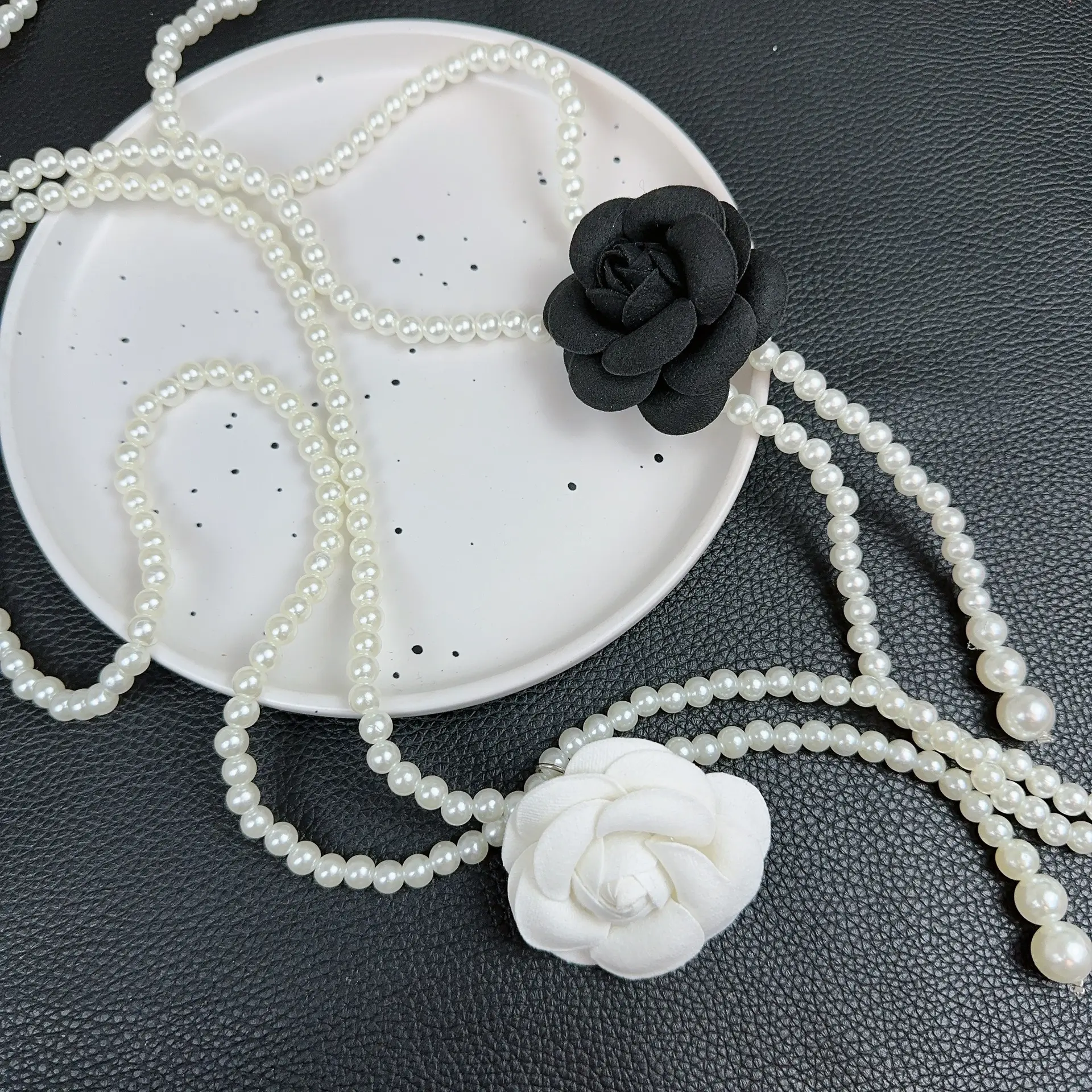 Black Pearl Flower Waist Belt for Women — feature 6