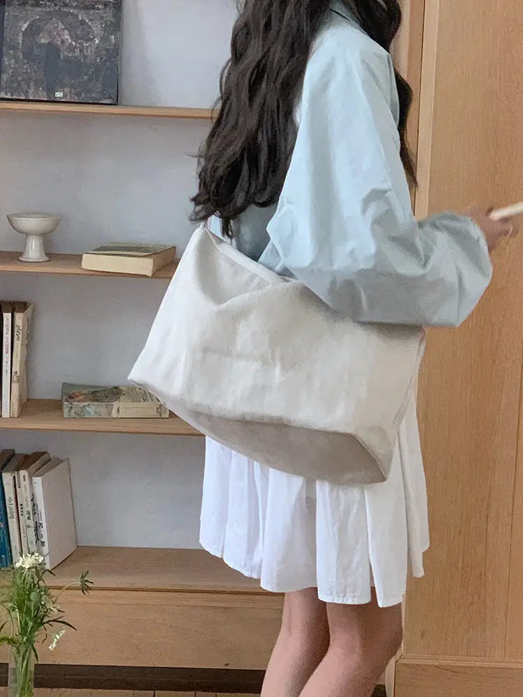 White Canvas Lazy Style Shoulder Bag for College Students — feature 10