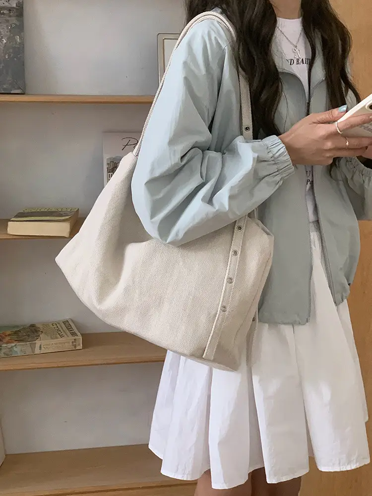 White Canvas Lazy Style Shoulder Bag for College Students — feature 5