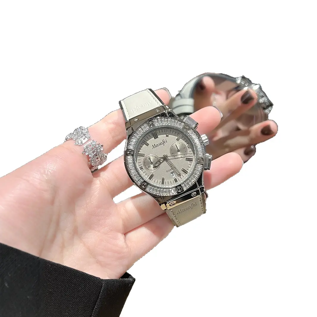 Cross-Border Swiss Royal Oak Watch for Women - Image 6