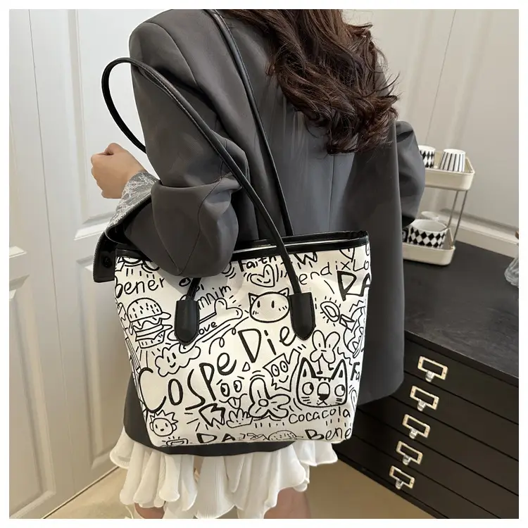 Women's Underarm Bag with Graffiti Print 2025 — feature 17