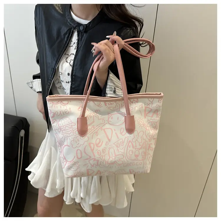 Women's Underarm Bag with Graffiti Print 2025 — feature 22