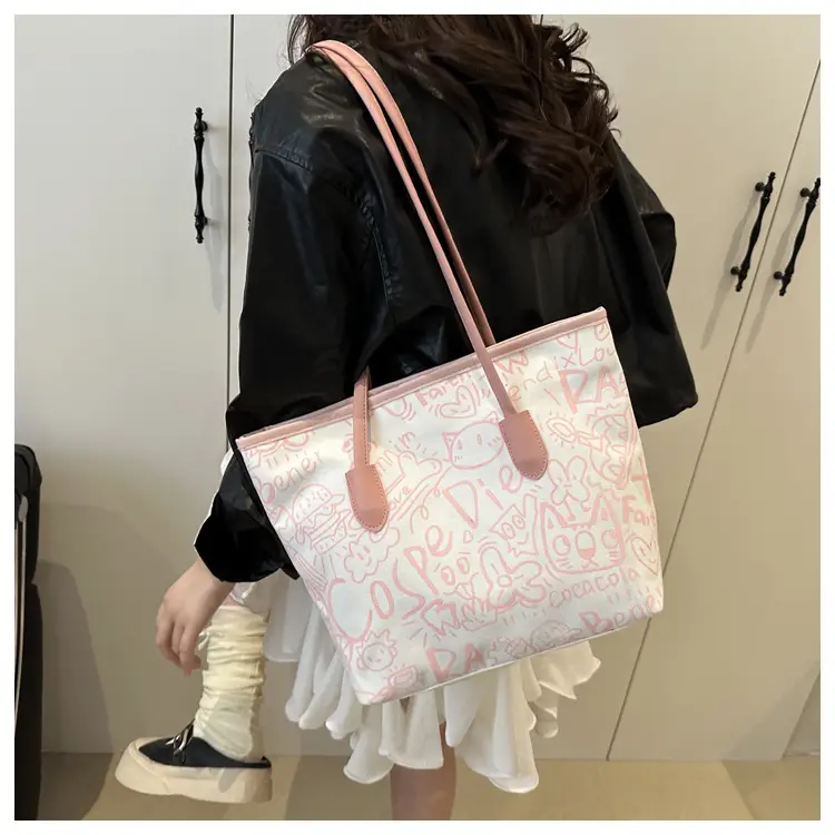 Women's Underarm Bag with Graffiti Print 2025 — feature 29