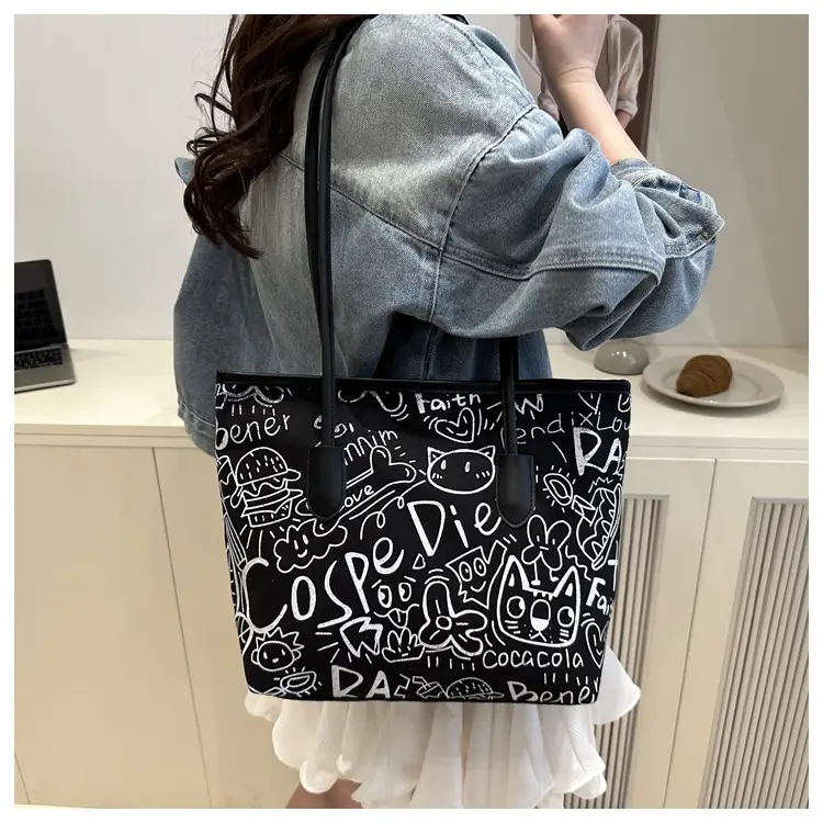 Women's Underarm Bag with Graffiti Print 2025 — feature 34
