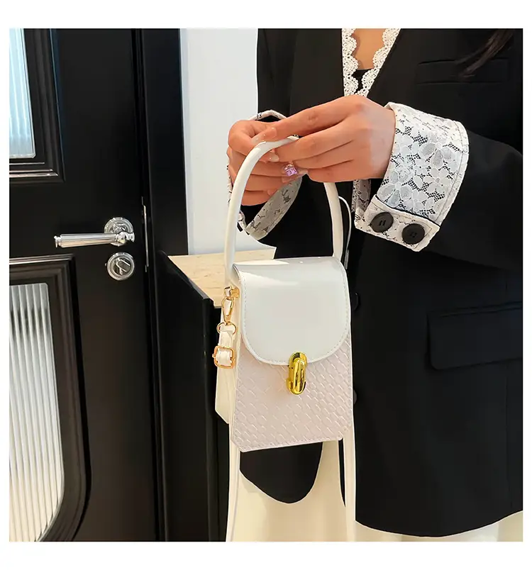 2025 Spring Summer Buckle Shoulder Bag for Women — feature 13