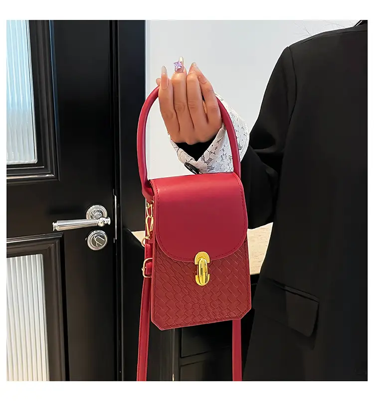 2025 Spring Summer Buckle Shoulder Bag for Women — feature 14