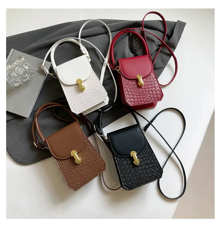 2025 Spring Summer Buckle Shoulder Bag for Women — feature 8