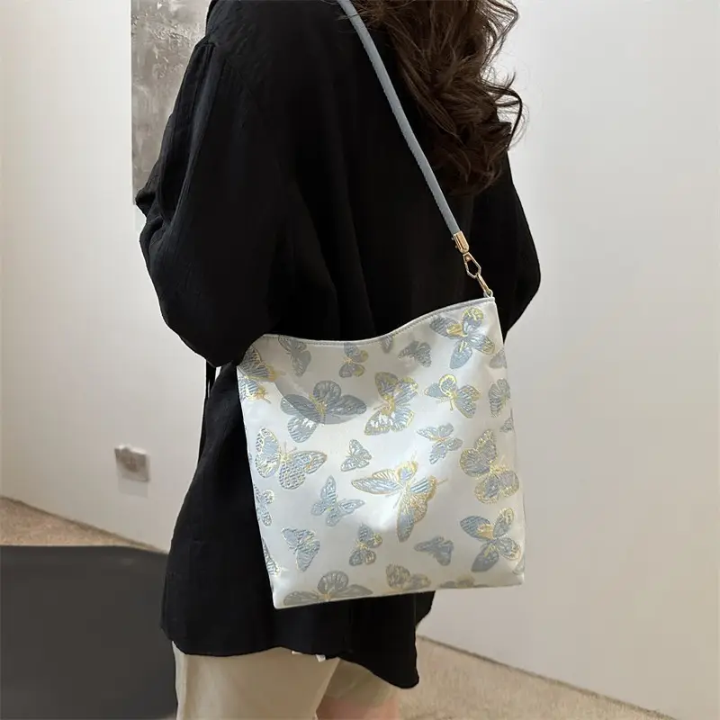 Women Jacquard Canvas Shoulder Bag Blue Paisley 2026 - Image 3