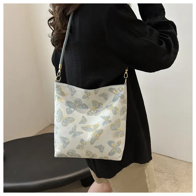 Women Jacquard Canvas Shoulder Bag Blue Paisley 2026 — feature 13