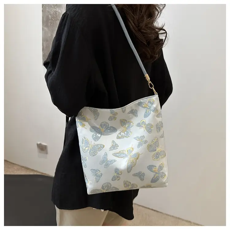 Women Jacquard Canvas Shoulder Bag Blue Paisley 2026 — feature 16