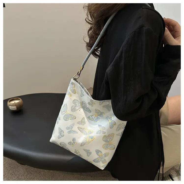 Women Jacquard Canvas Shoulder Bag Blue Paisley 2026 — feature 5