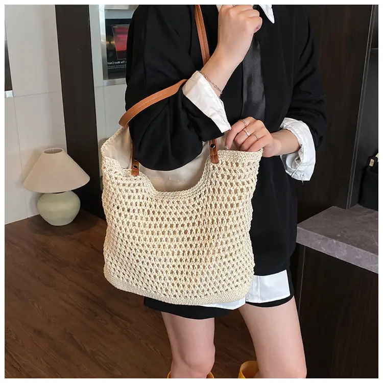 Women's Hollow Knitted Shoulder Bag Summer 2025 — feature 9