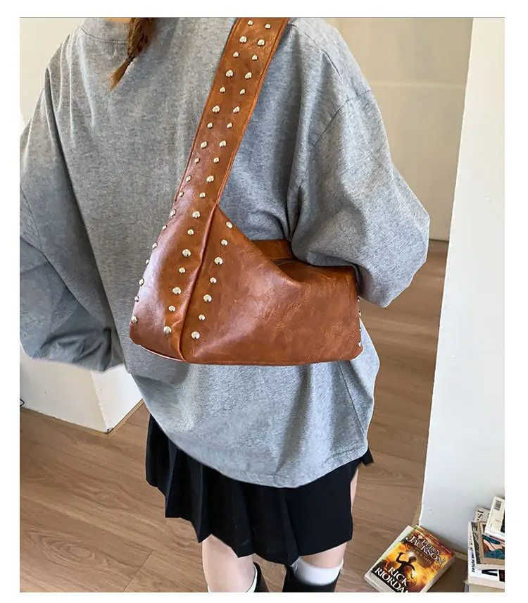 Retro Rivet Shoulder Bag for Women Soft Leather Casual Crossbody — feature 14