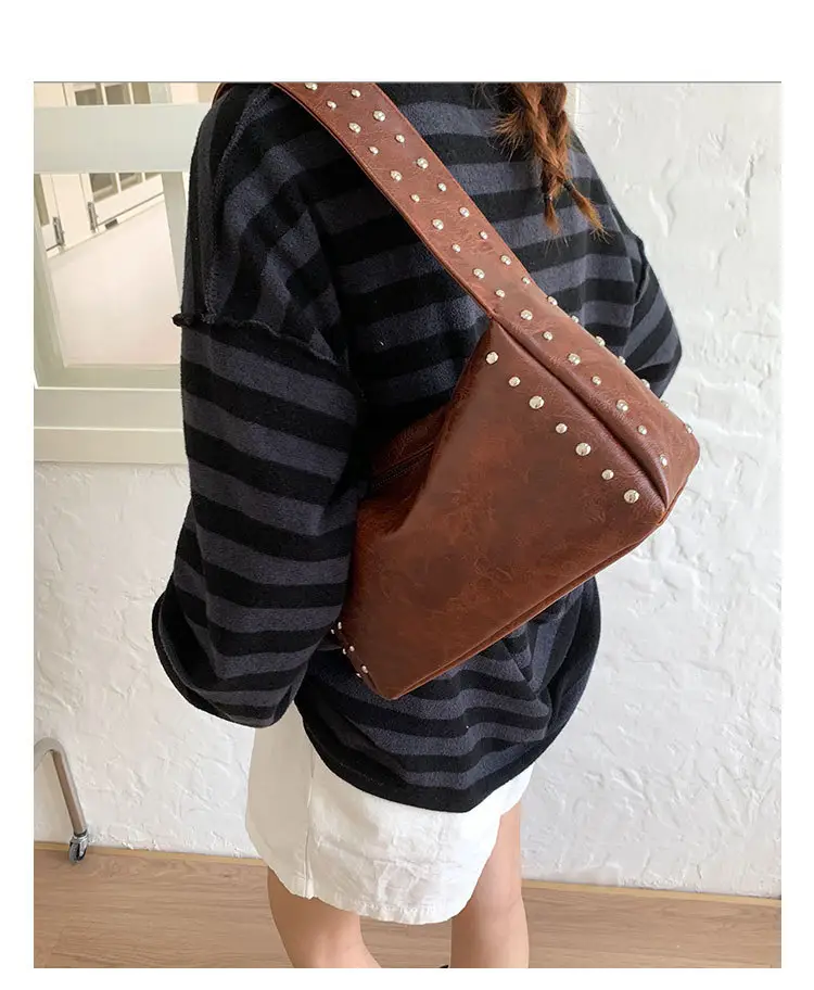 Retro Rivet Shoulder Bag for Women Soft Leather Casual Crossbody — feature 23
