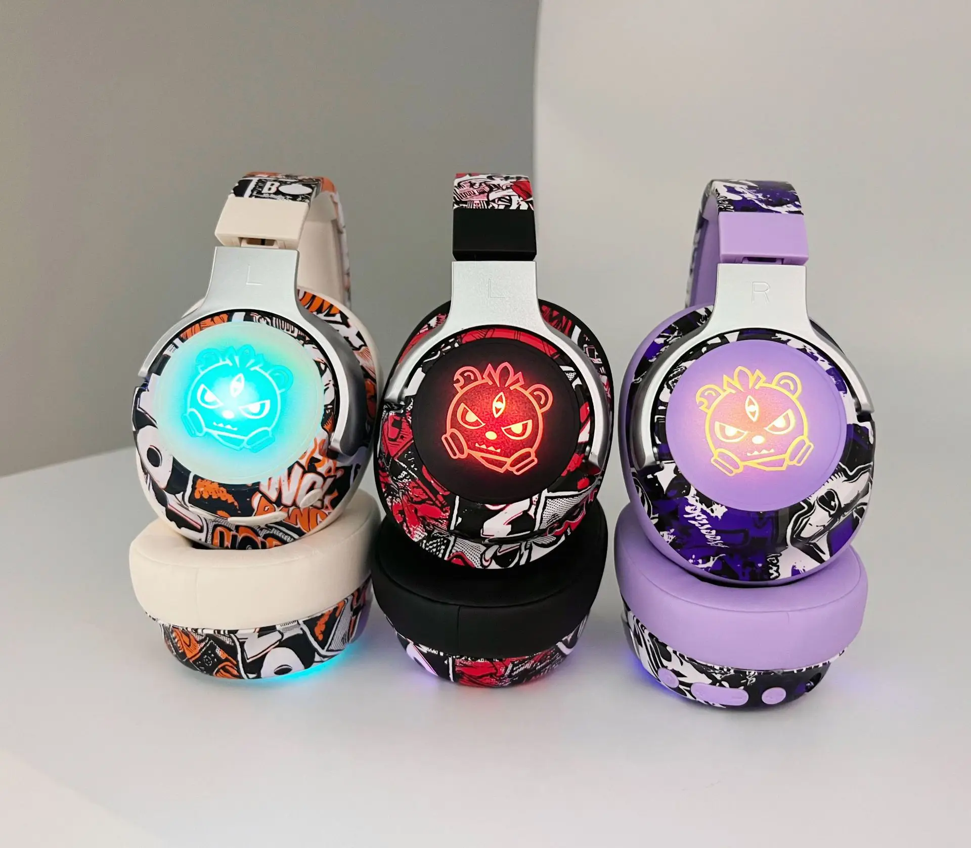 Chinese Graffiti Bluetooth Headphones with Ultra Battery β feature 5