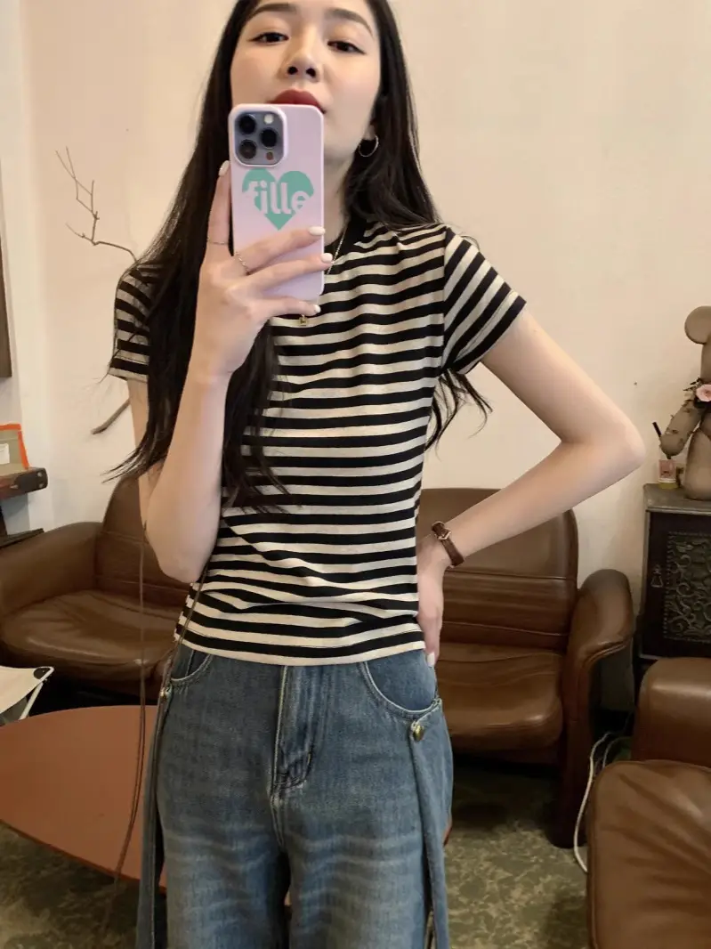 Korean Style Right Shoulder Stripesd Round Neck Short-Sleeved T-Shirt for Women 2025 Summer New Korean Style Fashion Versatile Niche Top Trend