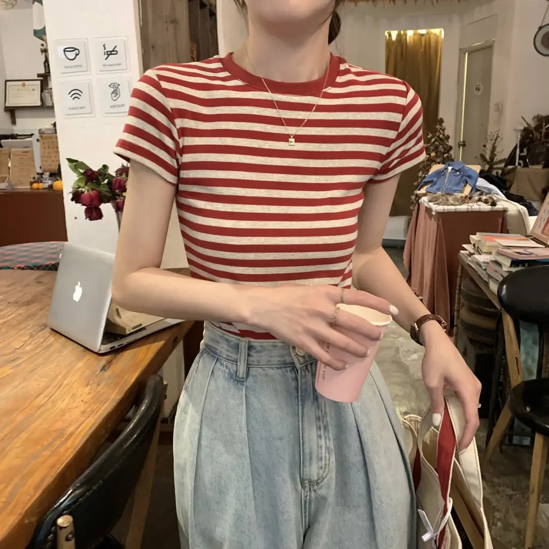 Korean Style Right Shoulder Stripesd Round Neck Short-Sleeved T-Shirt for Women 2025 Summer New Korean Style Fashion Versatile Niche Top Trend — feature 10