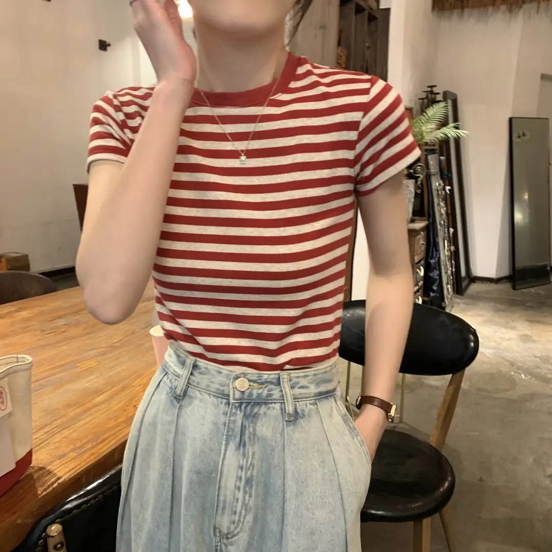 Korean Style Right Shoulder Stripesd Round Neck Short-Sleeved T-Shirt for Women 2025 Summer New Korean Style Fashion Versatile Niche Top Trend — feature 17