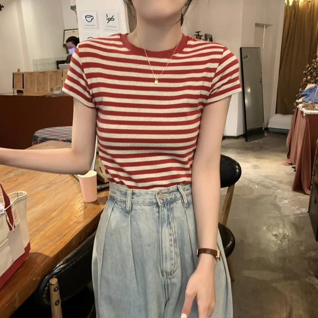 Korean Style Right Shoulder Stripesd Round Neck Short-Sleeved T-Shirt for Women 2025 Summer New Korean Style Fashion Versatile Niche Top Trend — feature 18
