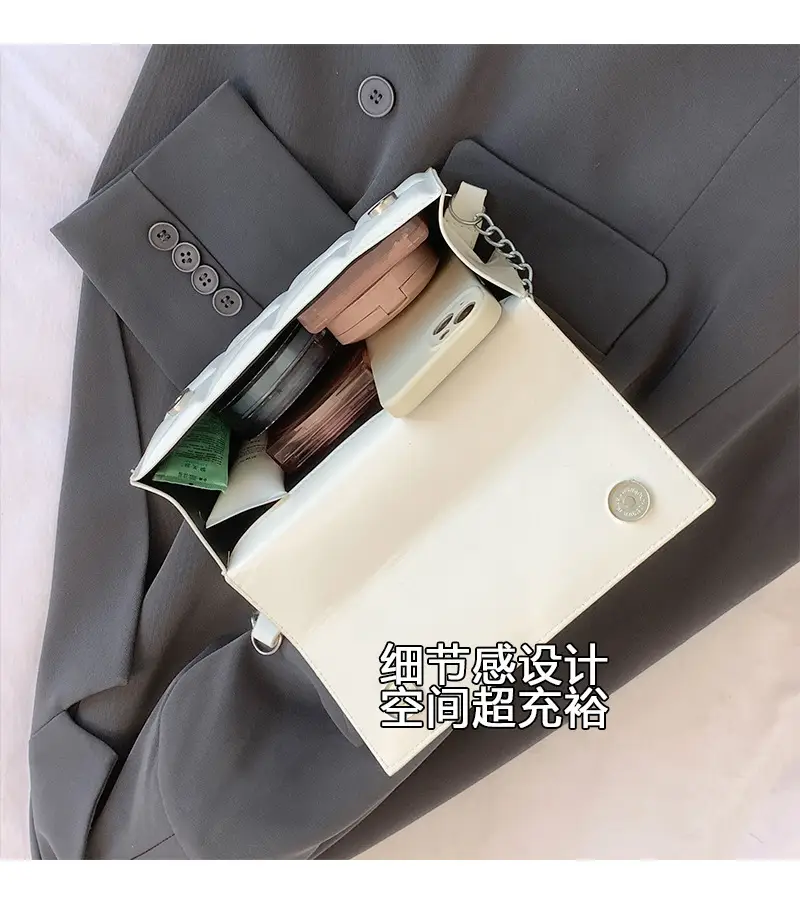 Blue Chain Crossbody Bag for Women — feature 7