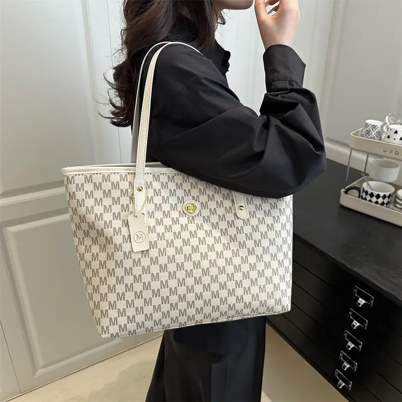 Trendy Checkered Women's Shoulder Bag Large Capacity - Image 5