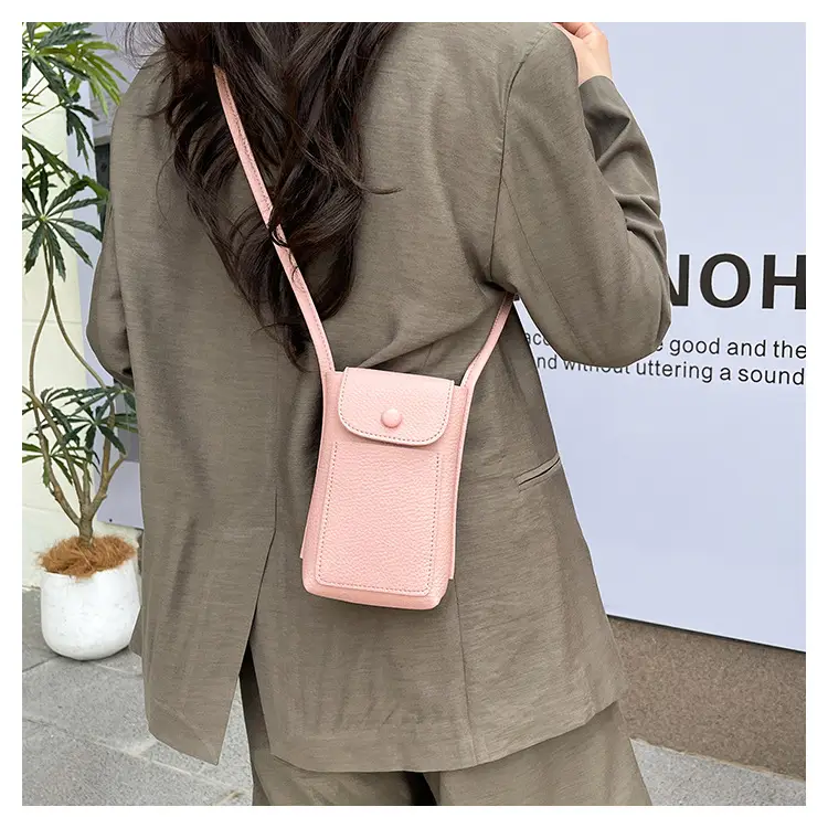 Red Leather Shoulder Crossbody Bag for Women 2025 — feature 10