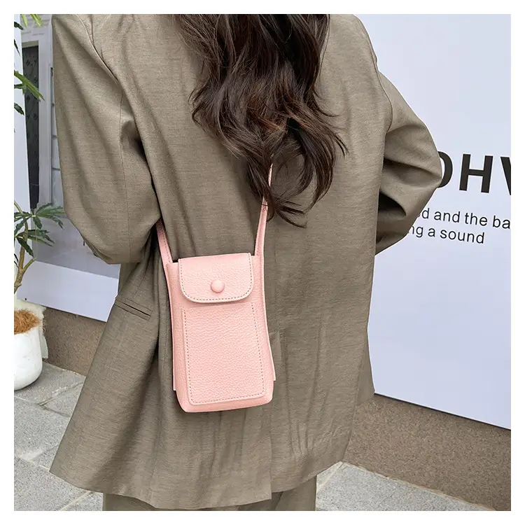 Red Leather Shoulder Crossbody Bag for Women 2025 — feature 11