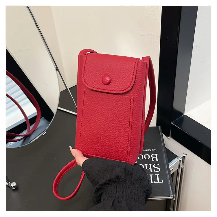 Red Leather Shoulder Crossbody Bag for Women 2025 — feature 19