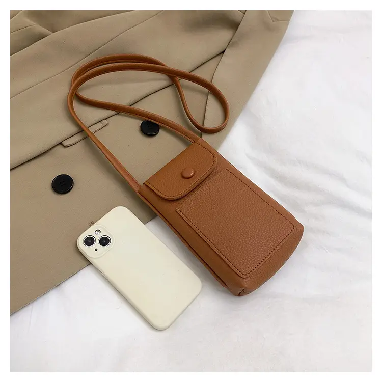 Red Leather Shoulder Crossbody Bag for Women 2025 — feature 24