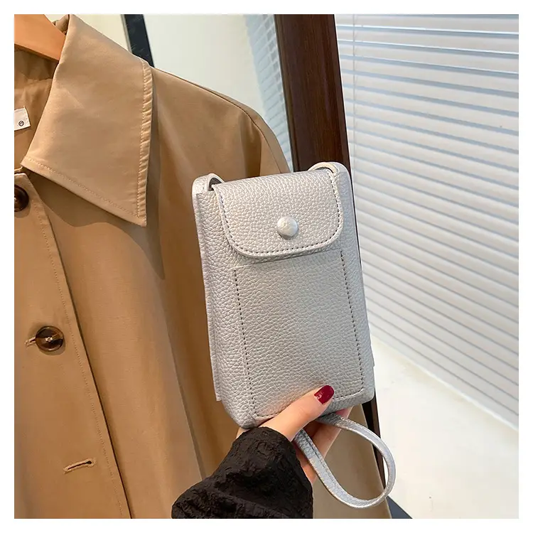 Red Leather Shoulder Crossbody Bag for Women 2025 — feature 37