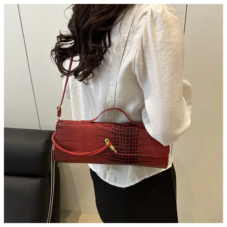 Red Croc Leather Shoulder Bag for Women 2025 — feature 28