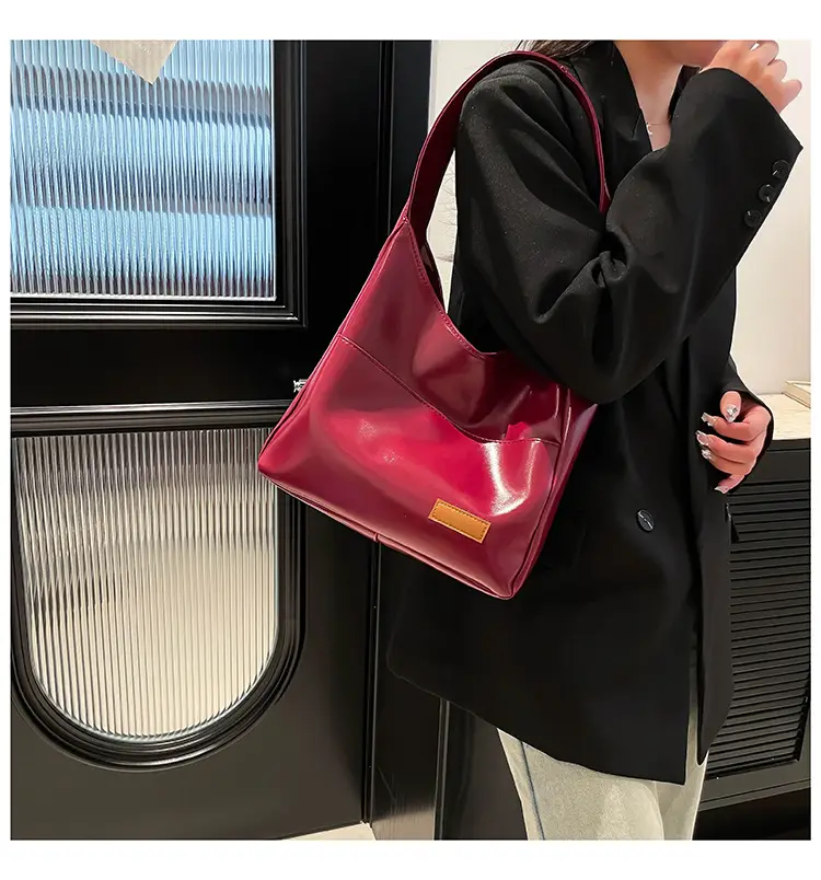 Large Capacity Retro Bag Female College Student Texturistic Commuter Tote Bag — feature 11