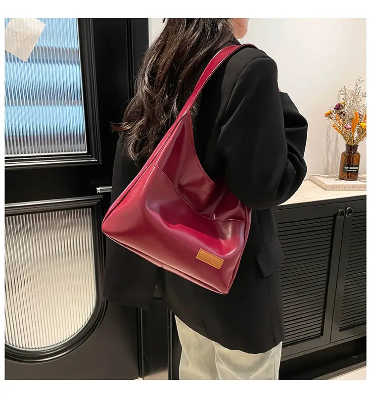 Large Capacity Retro Bag Female College Student Texturistic Commuter Tote Bag — feature 12