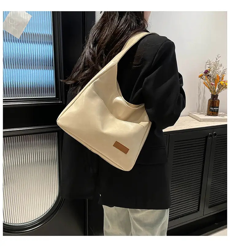 Large Capacity Retro Bag Female College Student Texturistic Commuter Tote Bag — feature 7