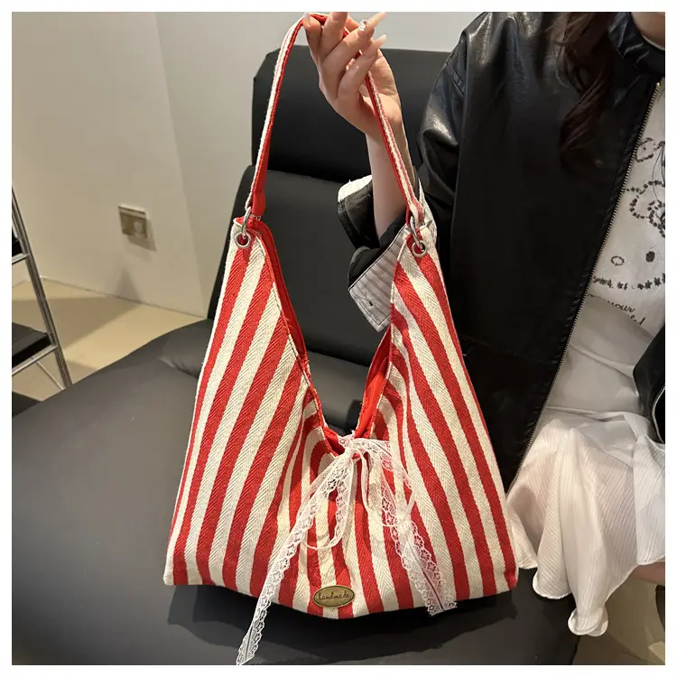 Red Striped Embroidered Women's Shoulder Bag — feature 12