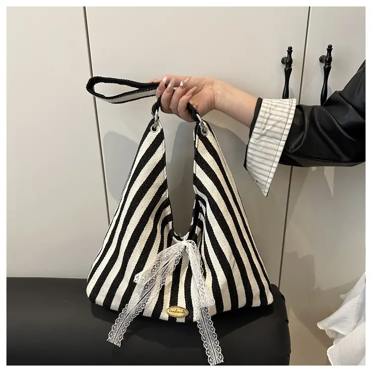 Red Striped Embroidered Women's Shoulder Bag — feature 8
