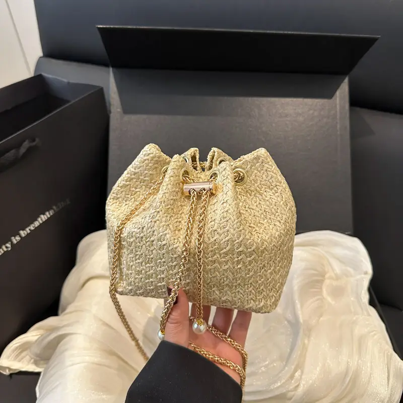 Women Drawstring Straw Chain Bag Gold 2025 - Image 4