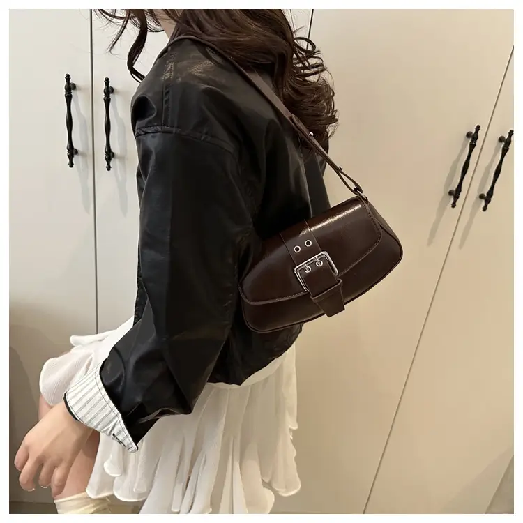 Elegant White Crossbody Bag for Women 2025 — feature 17