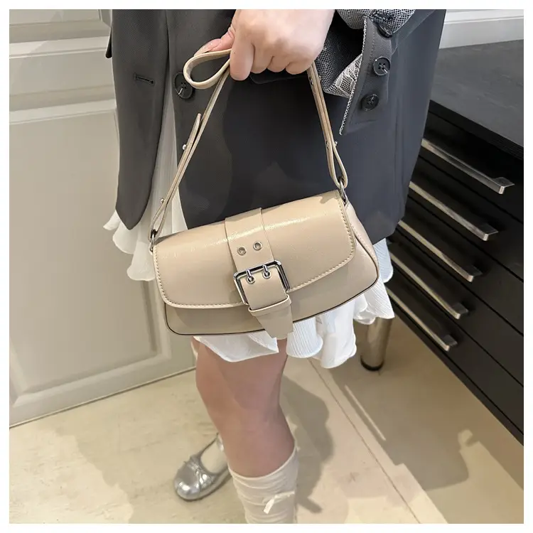 Elegant White Crossbody Bag for Women 2025 — feature 8