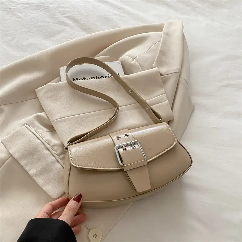 Elegant White Crossbody Bag for Women 2025 - Image 5