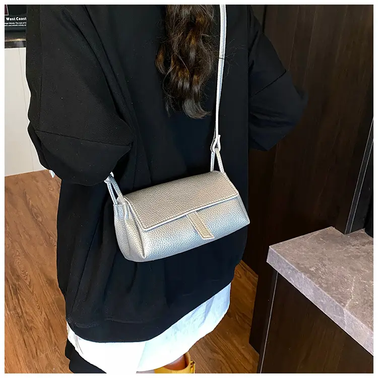 Red Niche Design Shoulder Crossbody Bag for Women — feature 12