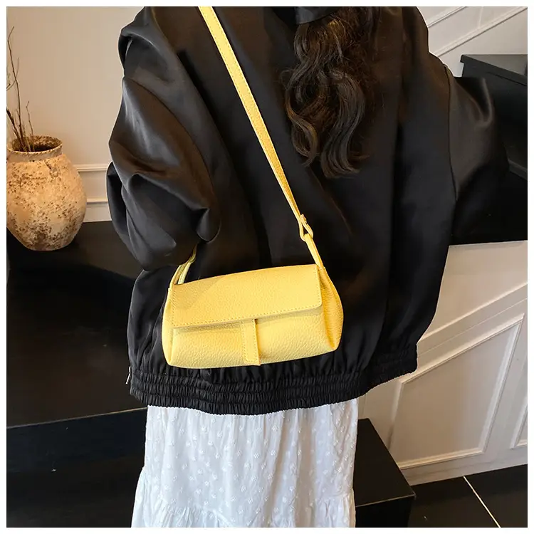 Red Niche Design Shoulder Crossbody Bag for Women — feature 6