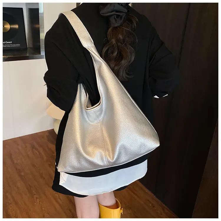 Women's Underarm Bag Summer 2025 Large Capacity Shoulder Bag — feature 25