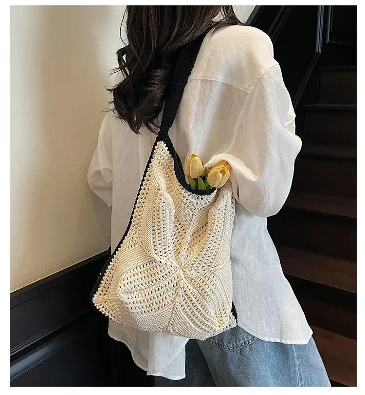 Women's Cross-Crochet Hollow Square Tassel Bag — feature 1