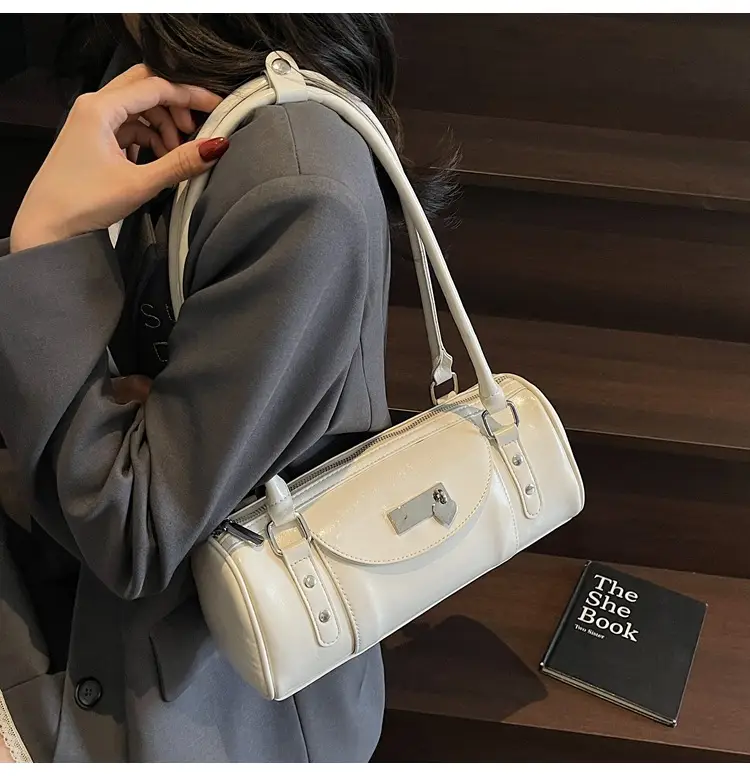 2025 Retro Women Handbags Red Black White — feature 17