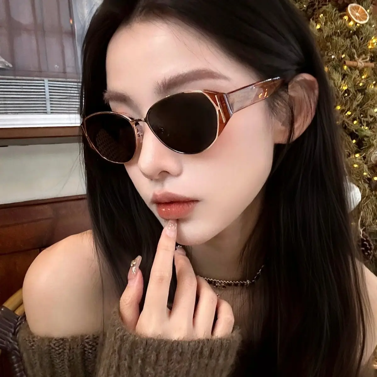 Cat's Eye Sunglasses with UV400 Black Frame - Image 16
